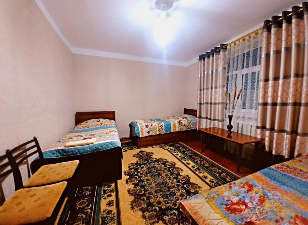 Nukus Guest House Buitenkant foto